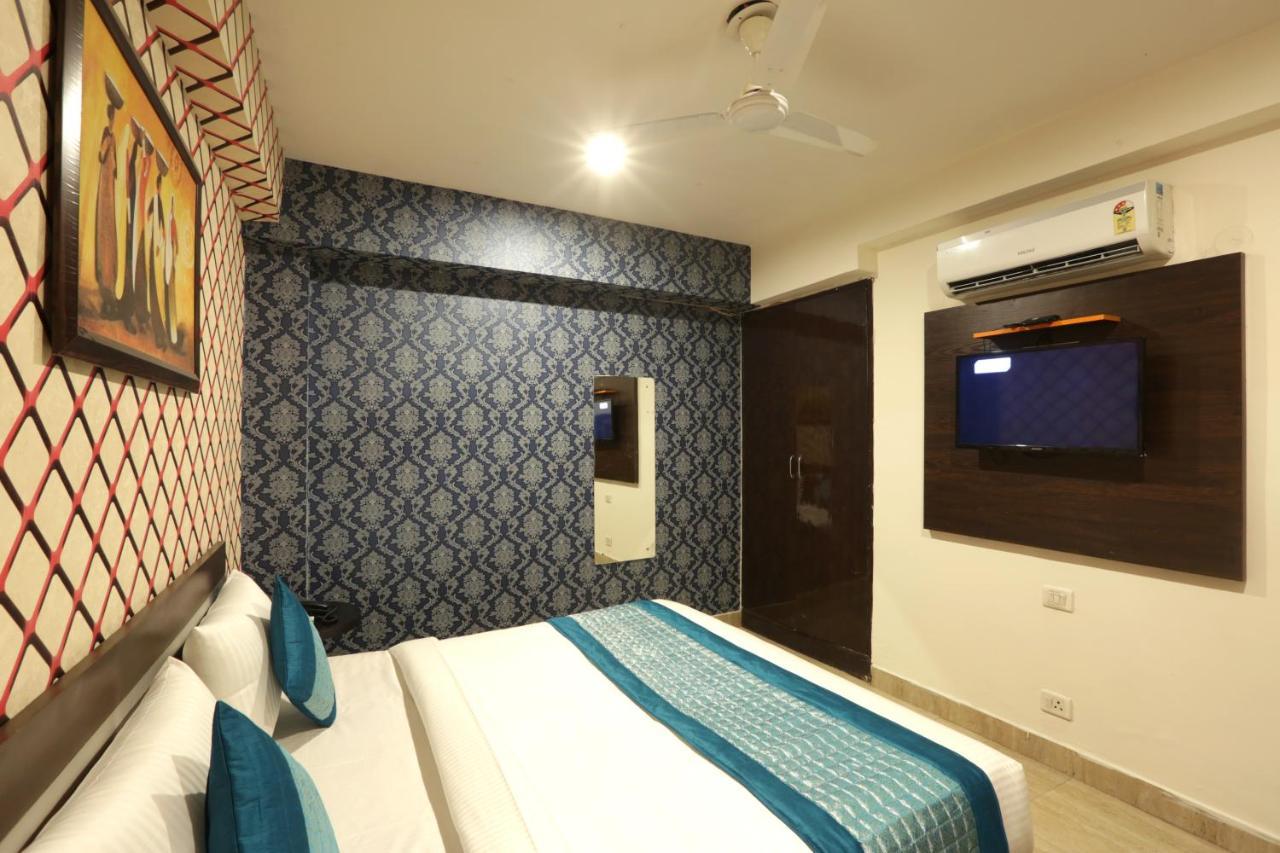 Hotel Airport Star Ню Делхи Екстериор снимка